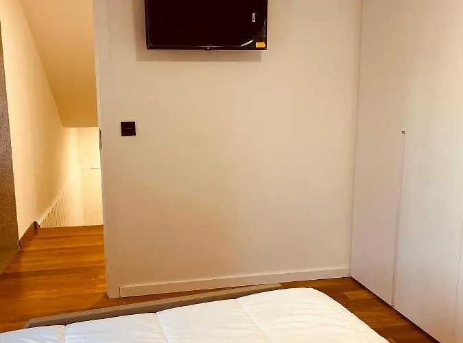 Clásica En Santiago A Casa De Palmira Villa